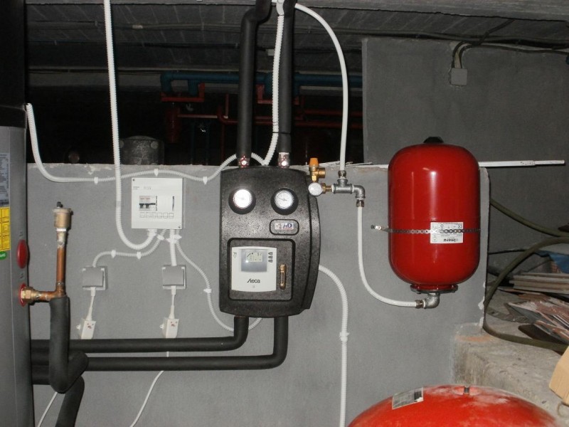 boiler με αντλια θερμοτητας & κιτ ηλιακών