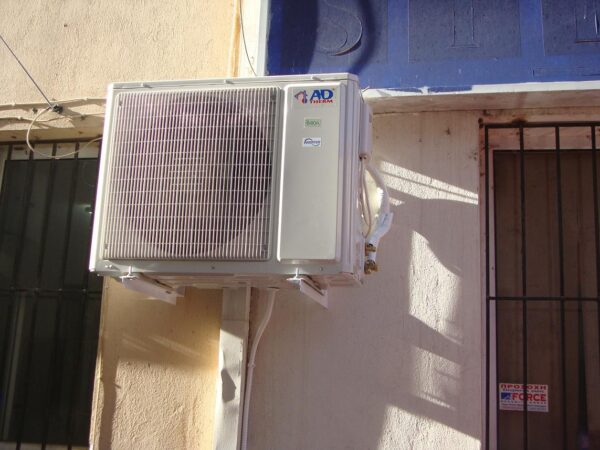 Inverter κλιματιστικά σε κατάστημα χονδρικής πώλησης στην Καστοριά