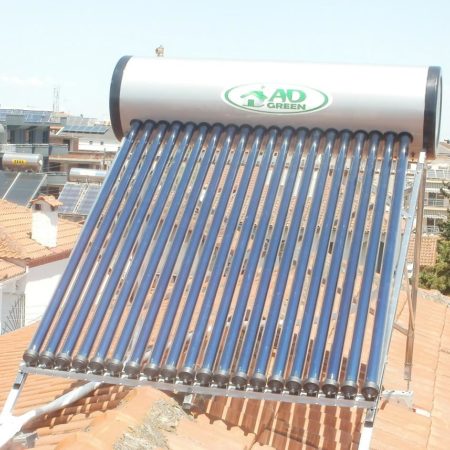 Εγκατάσταση ηλιακού θερμοσίφωνα με συλλέκτη κενού
