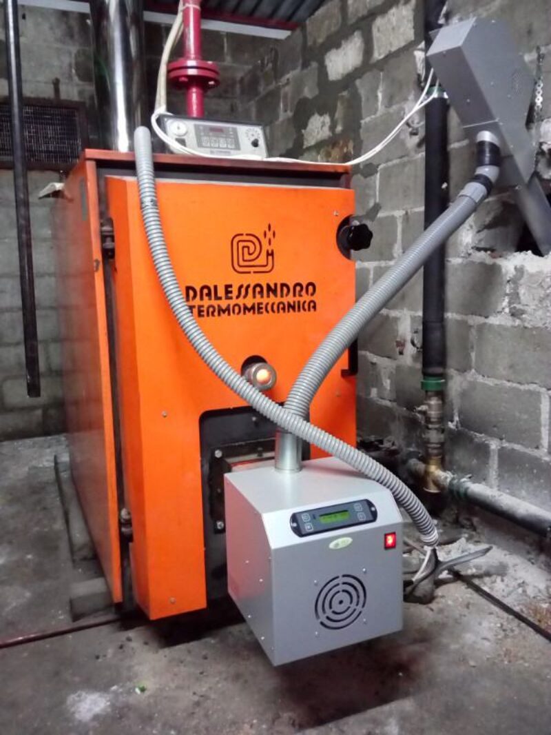 καυστήρας πελλετ sp100 σε λέβητα στερεών καυσιμων