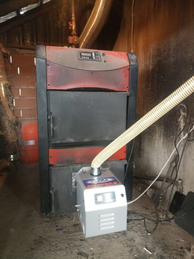 Καυστήρας πελλετ Bmix Digital σε ξυλολέβητα Burnit 50kw στον Άγιο Σπυρίδωνα Πιερίας