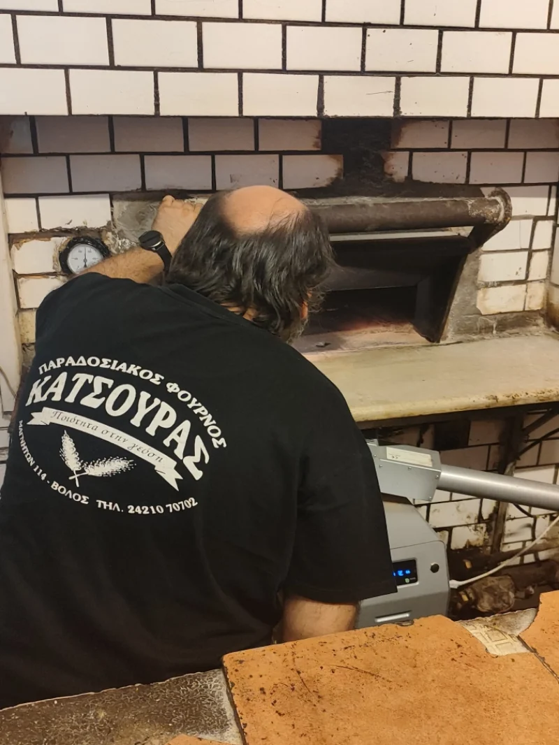 Εγκατάσταση καυστήρα πέλλετ BMIX DIGITAL OVEN 90 KW σε χτιστό φούρνο στον βόλο